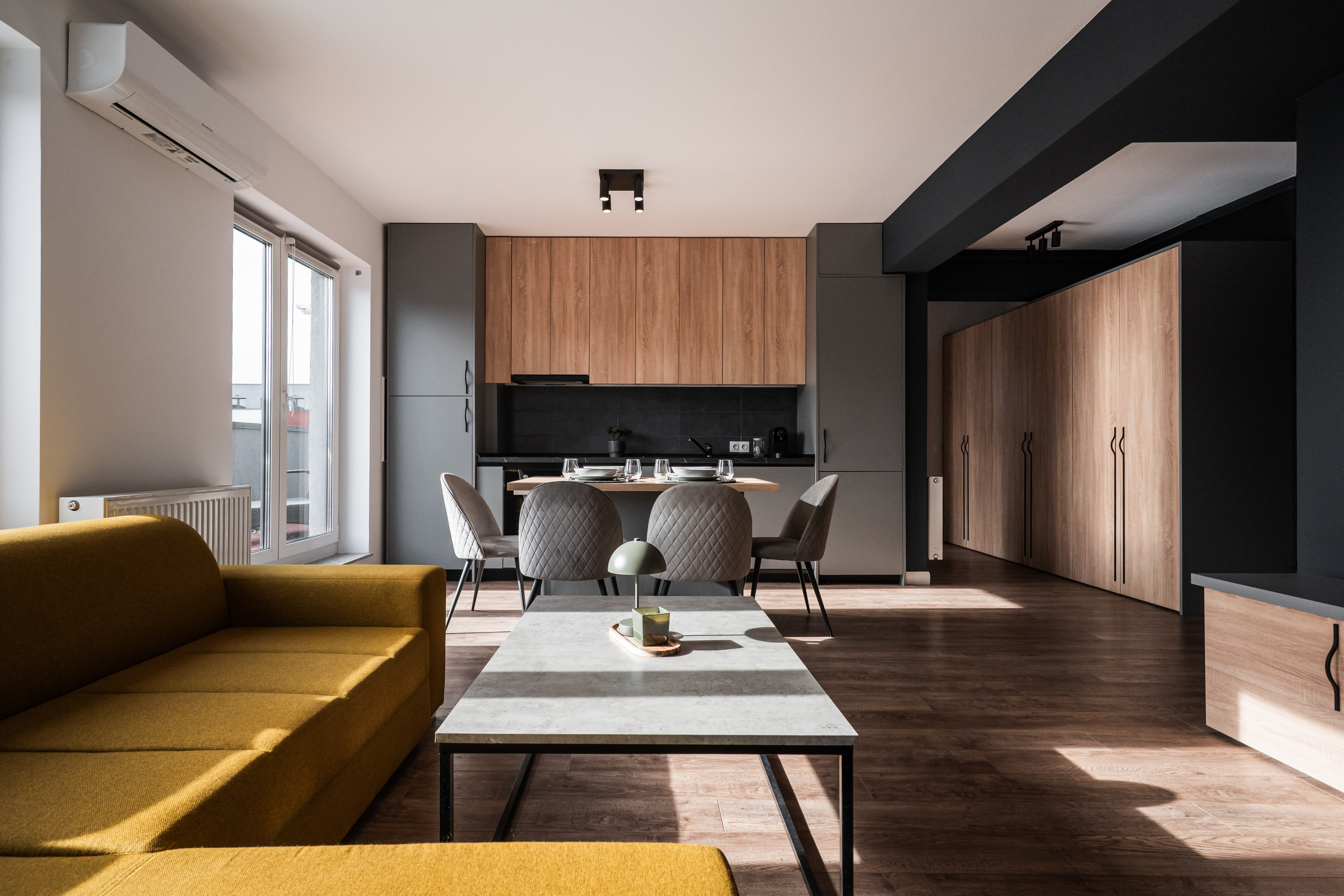 Skylark Collection Penthouse with Jacuzzi